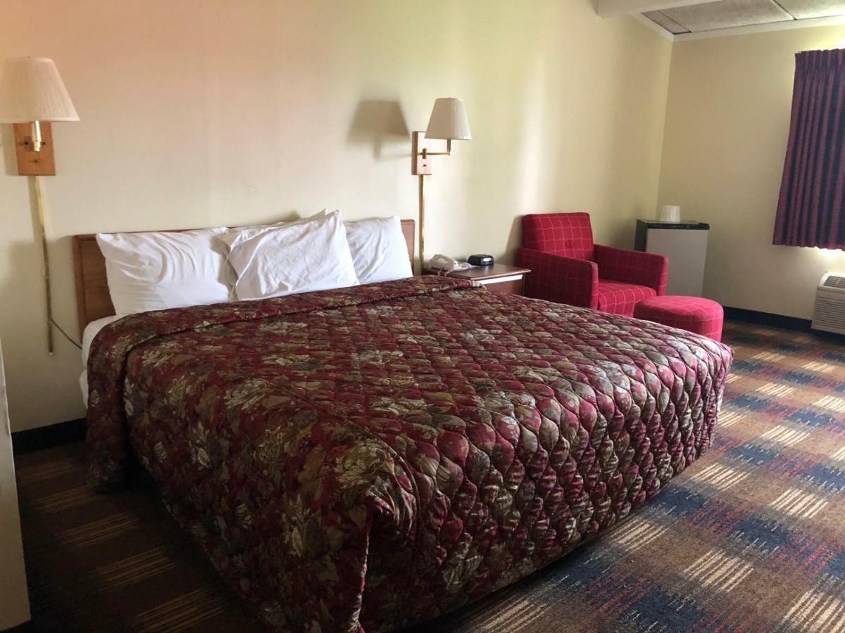 Red Carpet Inn Syracuse Airport North Syracuse Dış mekan fotoğraf