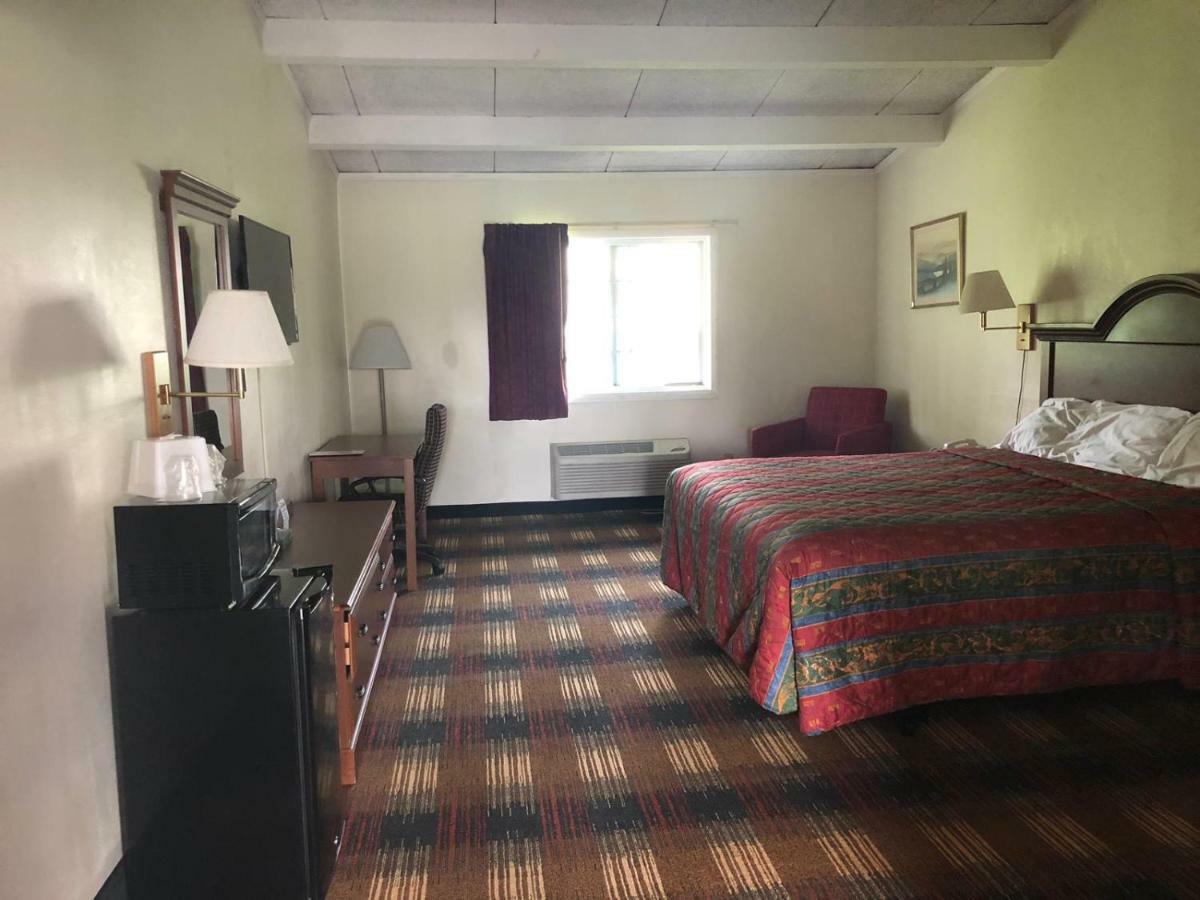 Red Carpet Inn Syracuse Airport North Syracuse Dış mekan fotoğraf